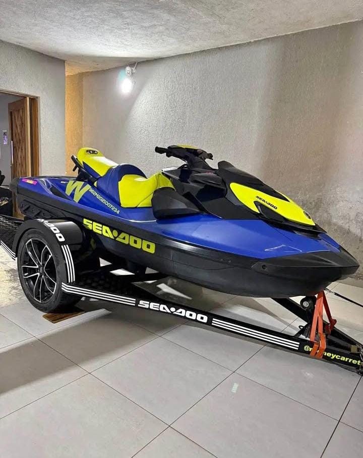 Sea-Doo Wake Pro